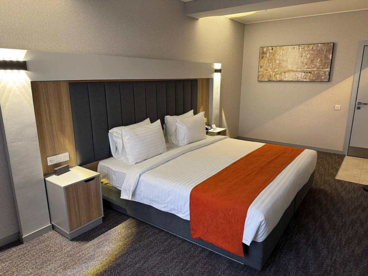 Nuovo Boutique Hotel Tasjkent Exteriör bild